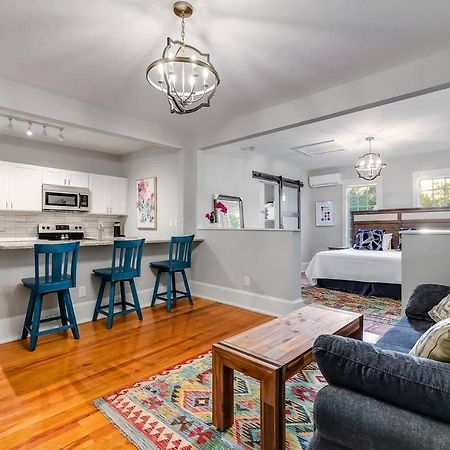 Mckenize Guest House: Marble Falls Suite 1 Bd, 1Ba Buitenkant foto