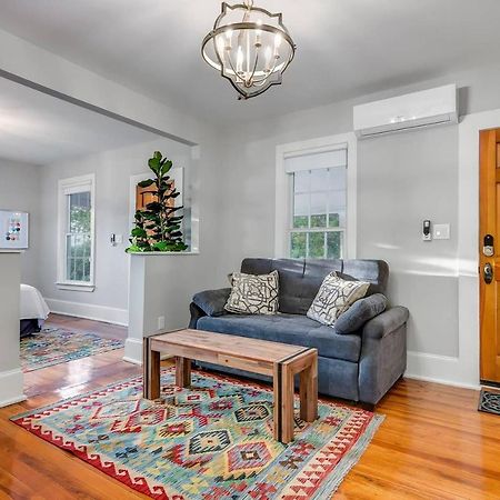Mckenize Guest House: Marble Falls Suite 1 Bd, 1Ba Buitenkant foto